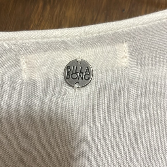 Billabong embroidered  flowy top - Picture 5 of 10